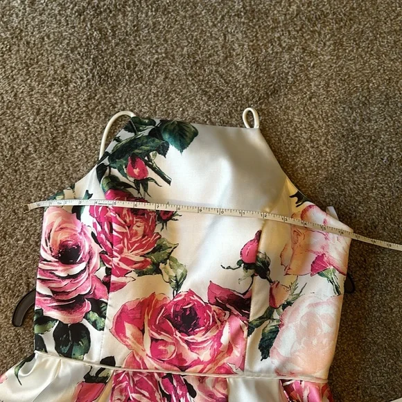 Betsy Adam white with pink flowers gown - Picture 13 of 13